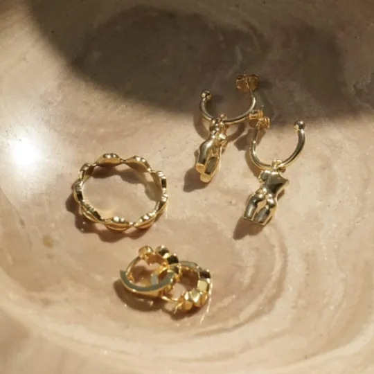 Daisy London Vita Drop Earrings 18ct Gold Plate AE02_GP