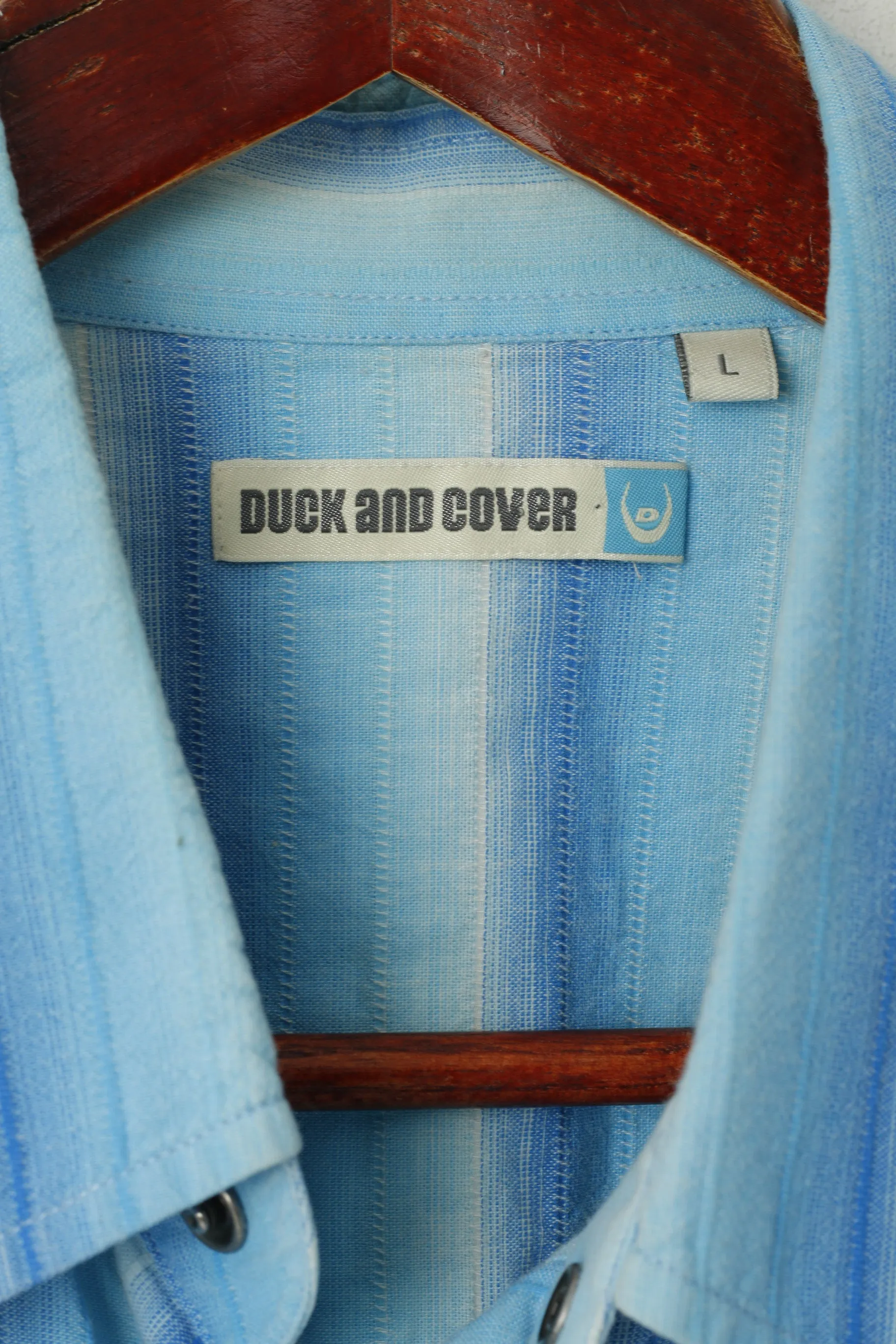 Duck and Cover Men L (M) Casual Shirt Blue Striped Cotton Snap Short Sleeve Retro Top