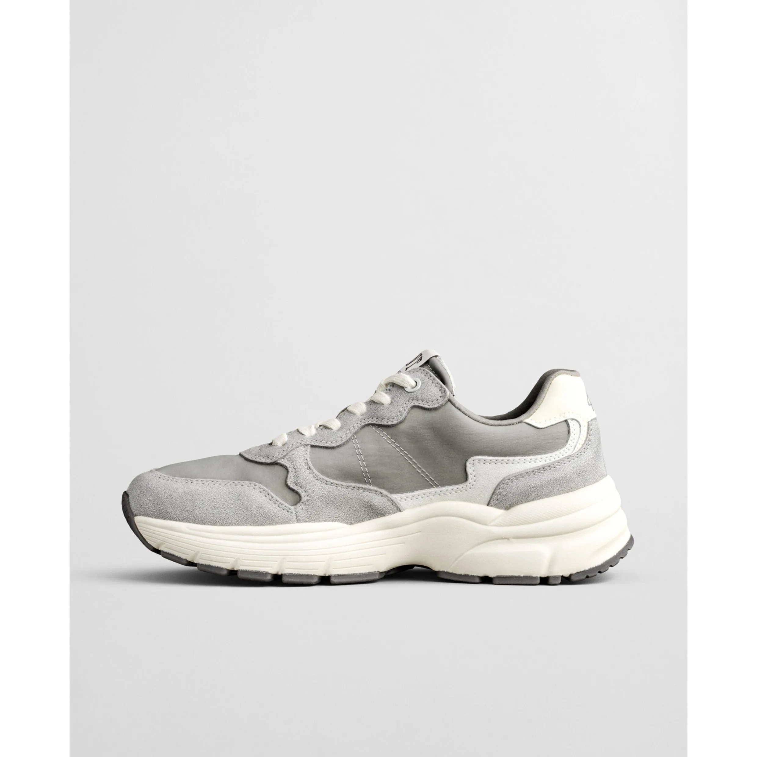GANT Neuwill Nylon Suede Trainer in Pale Grey 879533653