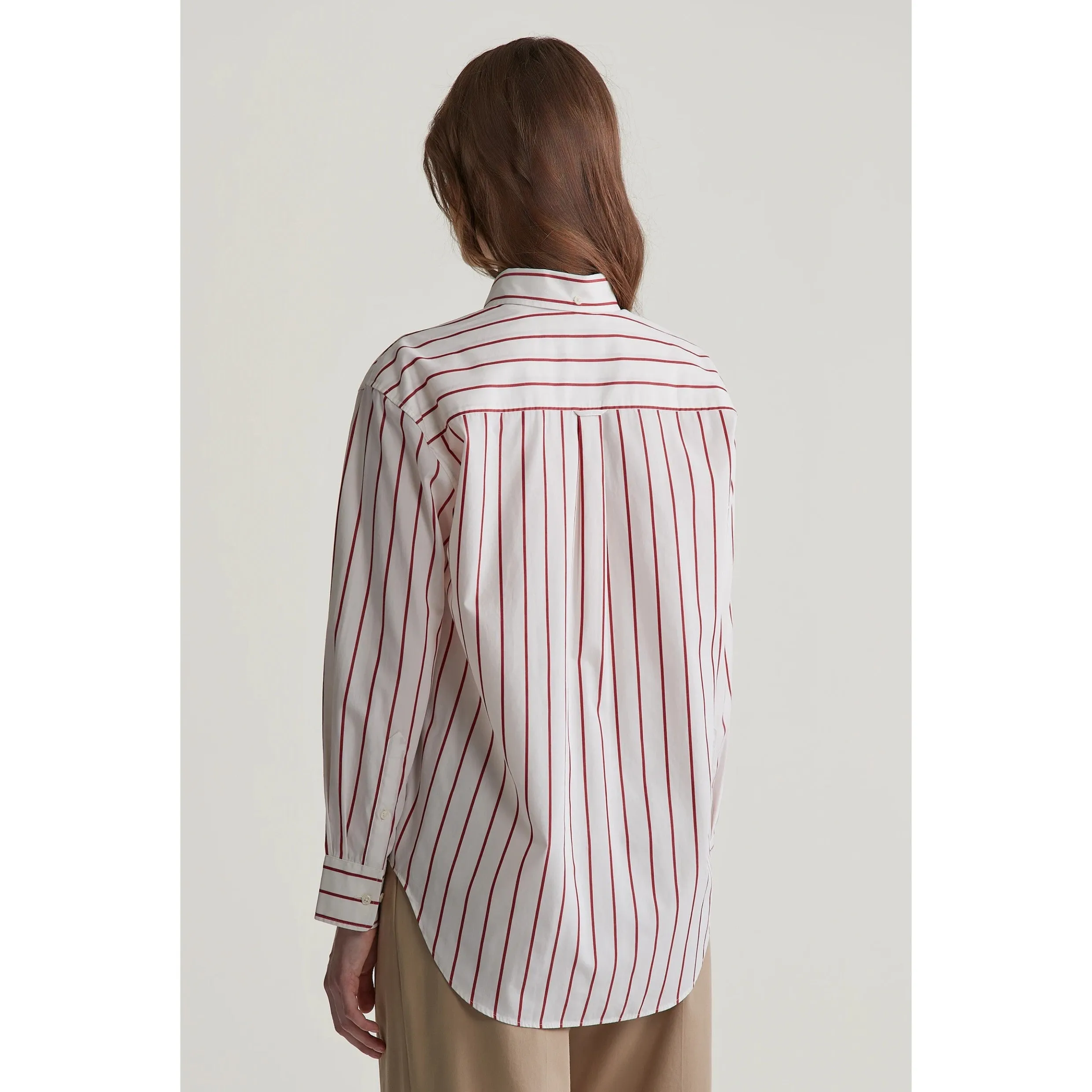 GANT Relaxed Small Graphic Shirt in Ruby Red 4300406