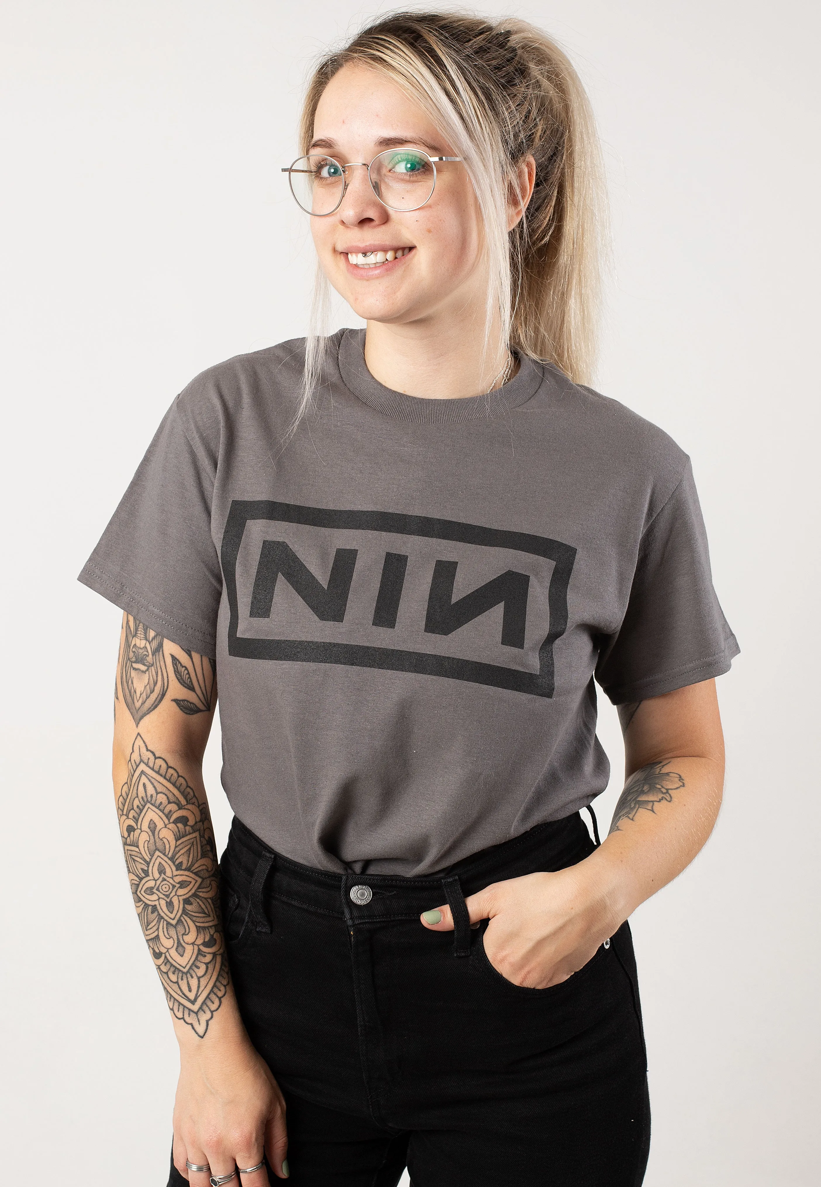 Nine Inch Nails - Classic Black Logo - T-Shirt