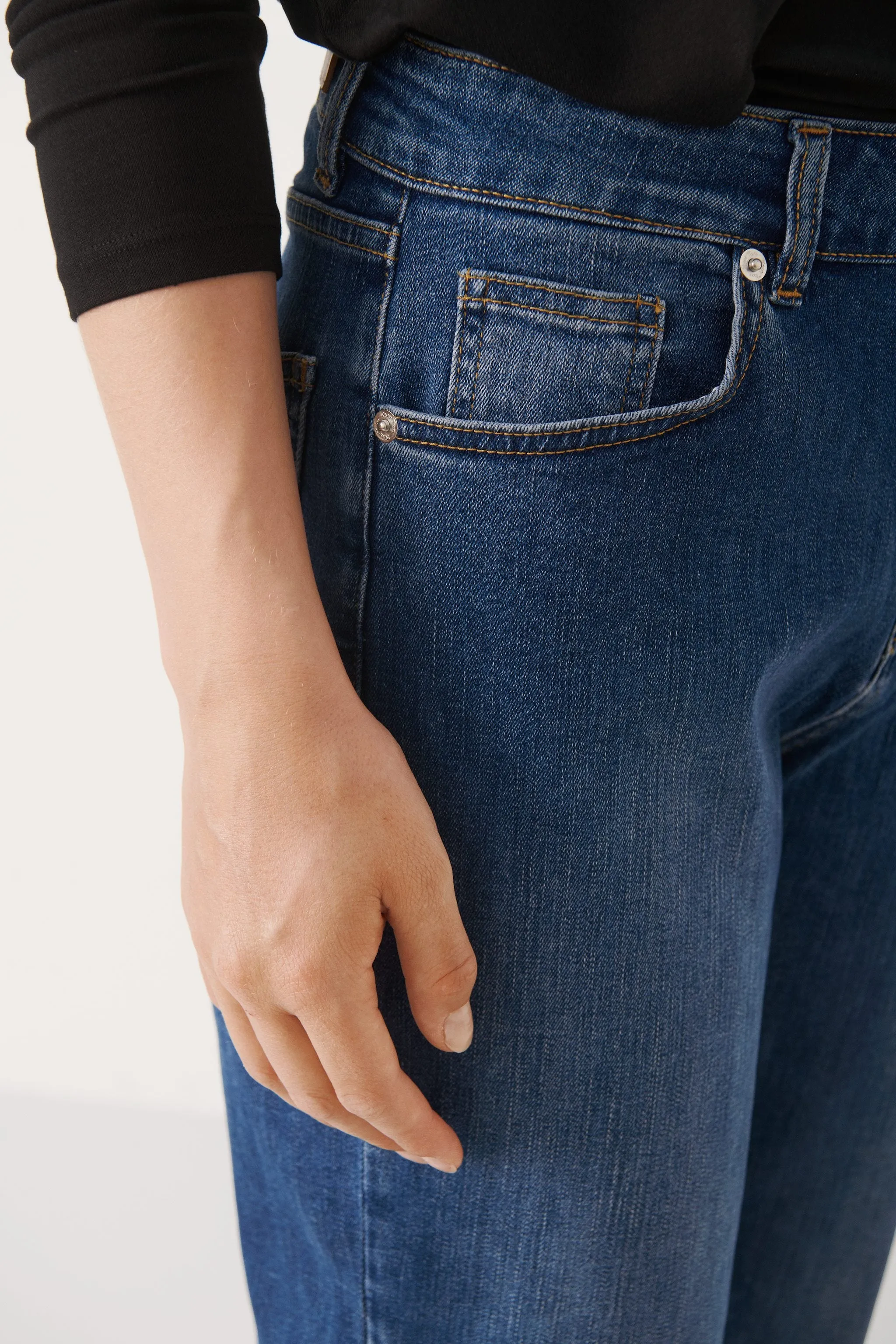 Part Two Drea high waist ankle length Mom Jean 6525