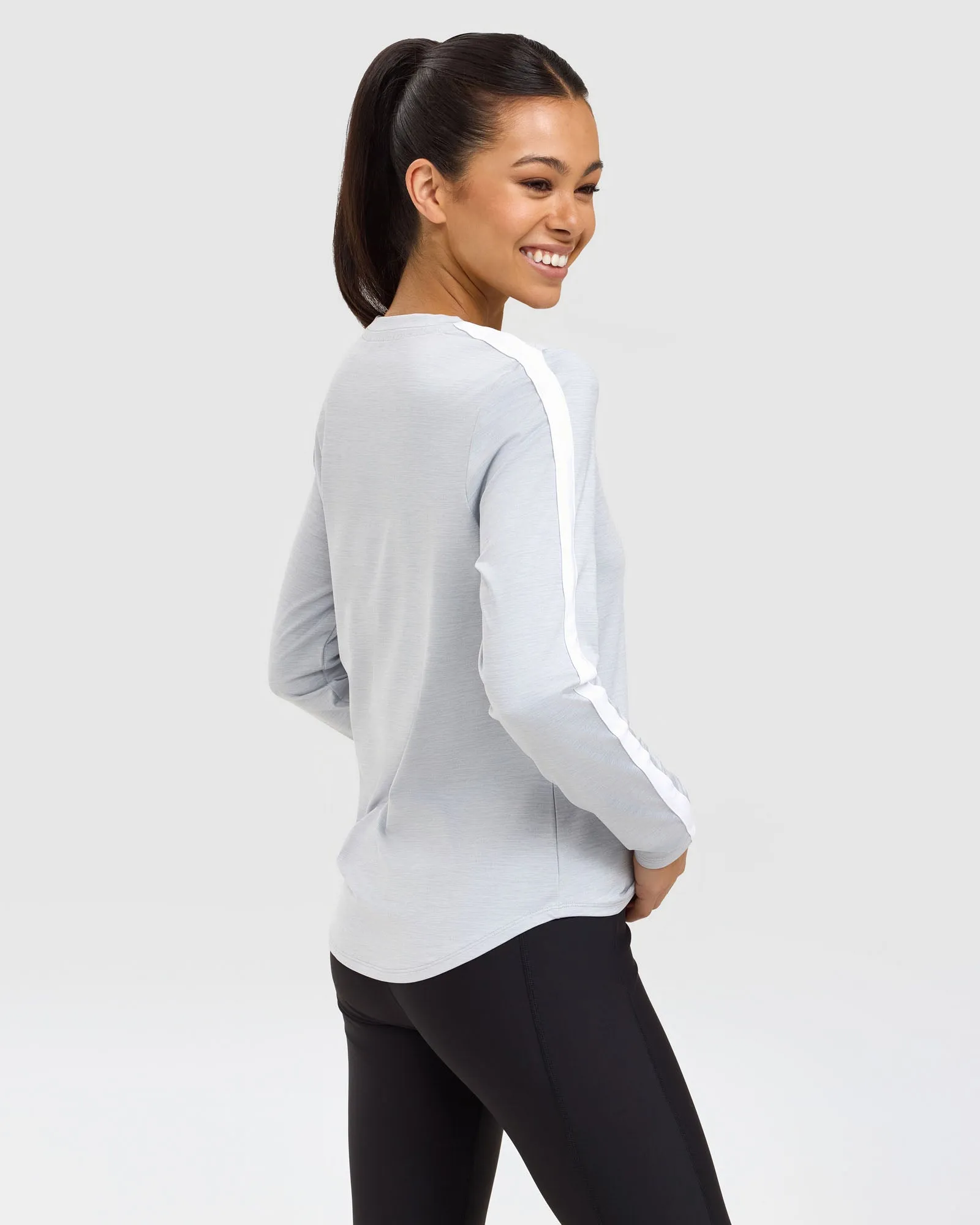 Women's Angelica LS Top -FILA